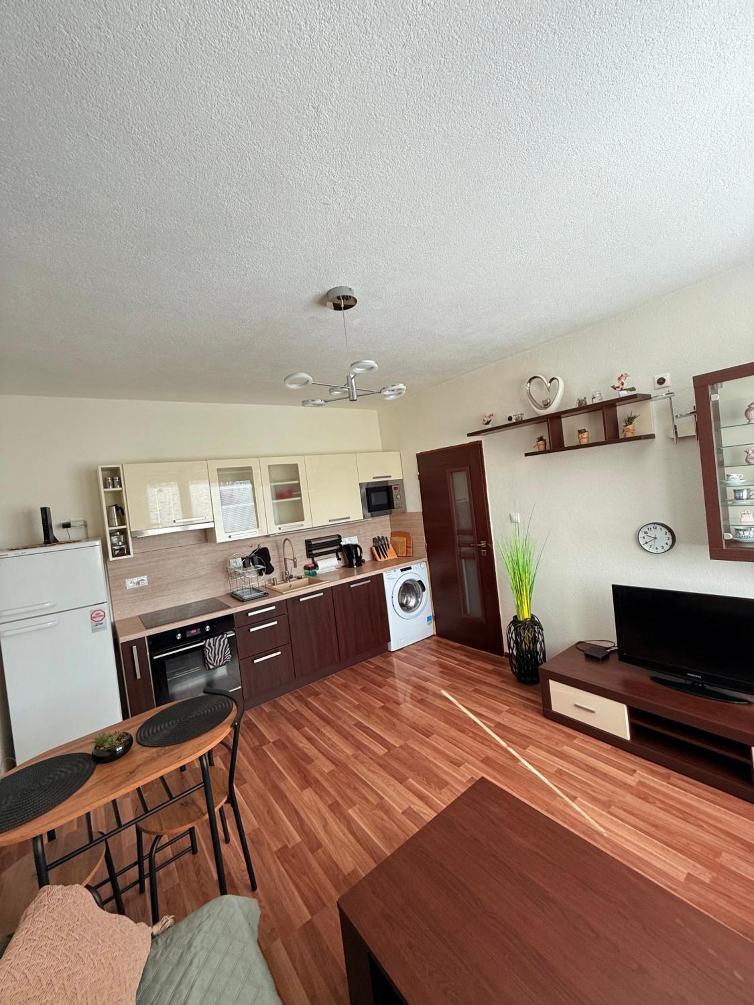 2 Izbovy - Blizko Centra Martin Apartamento Exterior foto